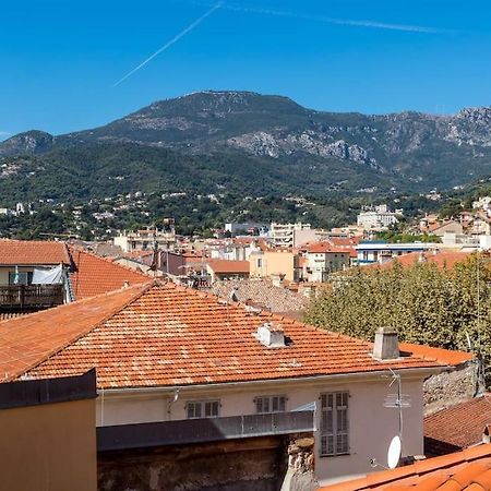 Between The Roofs Of Menton Old Town And The Sea Exterior photo